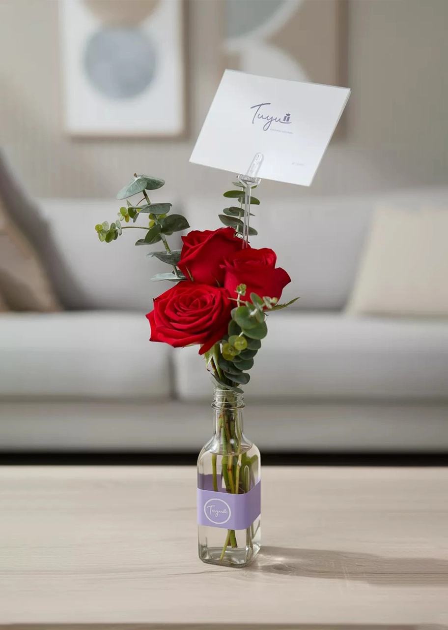  3 Felices Rosas Rojas 