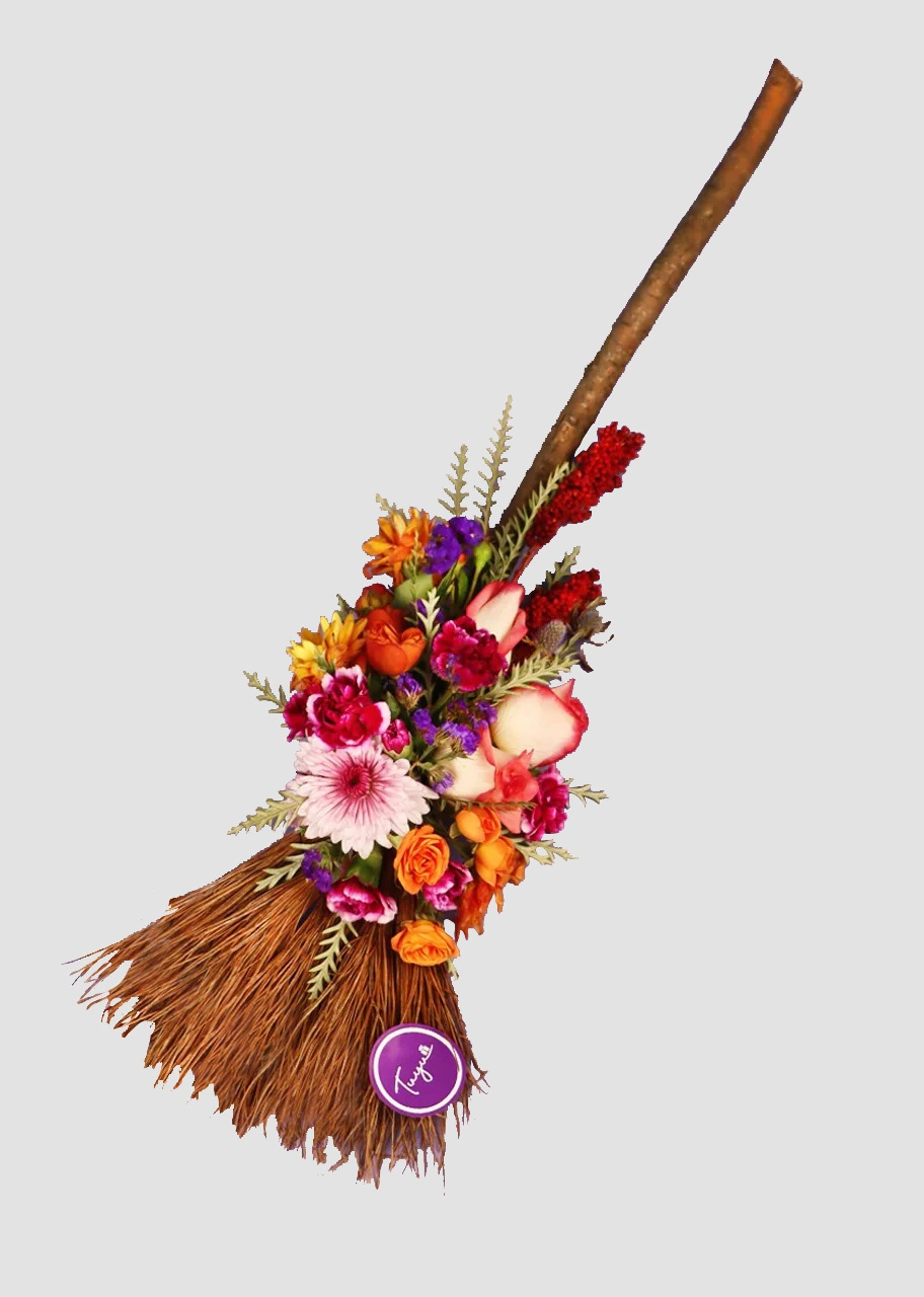 Ornamento de Escoba Brujita 